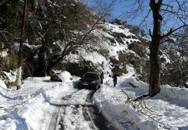 Κακοκαιρία SOS: Οδηγίες για οδήγηση σε χιόνι και πάγο | imommy.gr