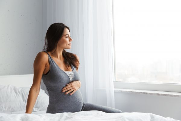 Κολλήσατε Covid ενώ ήσασταν έγκυος; Δείτε από τι κινδυνεύει το μωρό σας | imommy.gr