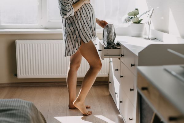 Εγκυμοσύνη: 5 βήματα για να οργανώσετε μεθοδικά τη νέα σας γκαρνταρόμπα | imommy.gr