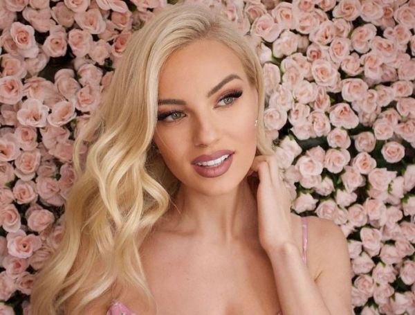 Θετική στον κορωνοϊό η Τζούλια Νόβα | imommy.gr