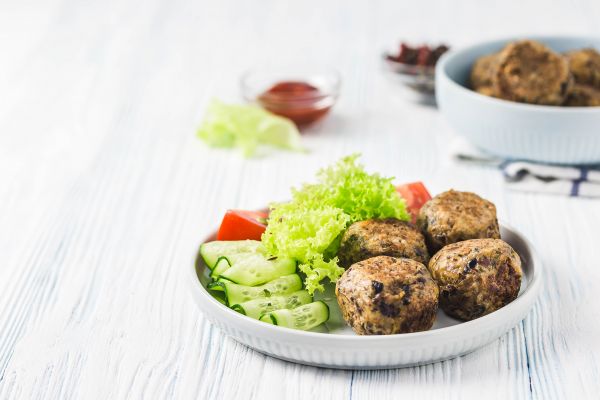 Σπιτικοί κεφτέδες με σπανάκι | imommy.gr