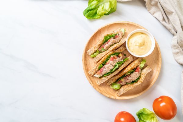 Πεντανόστιμο σάντουιτς με τόνο | imommy.gr