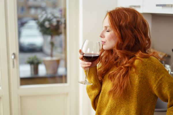 Πώς επηρεάζει ένα ποτήρι κρασί τον εγκέφαλο; | imommy.gr