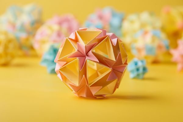 Φτιάχνουμε την μαγική μπάλα από οριγκάμι | imommy.gr