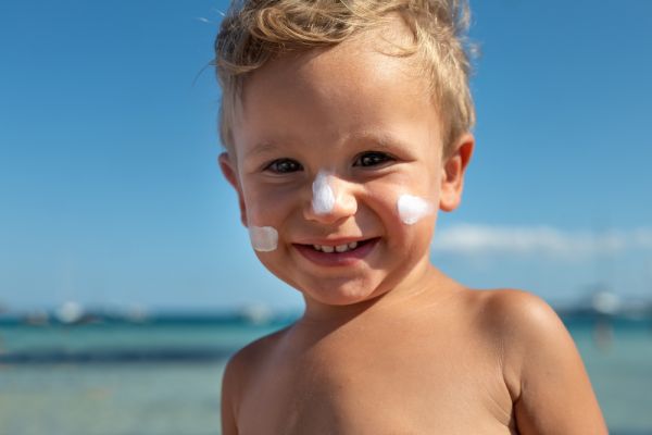 Τα μυστικά της παιδικής ηλιοπροστασίας | imommy.gr