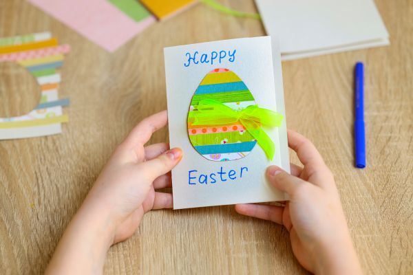 Πασχαλινό DIY για τα παιδιά – Φτιάχνουμε κάρτα για ευχές | imommy.gr