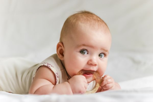 Οκτώ πράγματα που δεν γνωρίζατε για τα δόντια του μωρού | imommy.gr