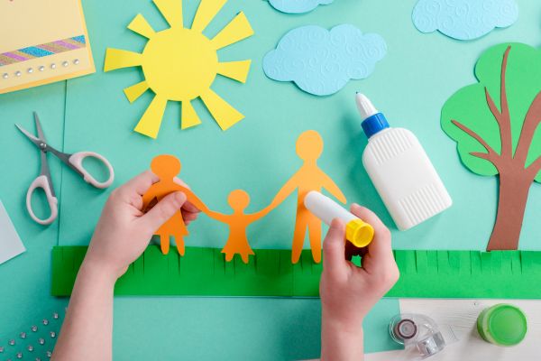 DIY κατασκευή για τα παιδιά: Φτιάχνουμε ήλιο από χαρτί | imommy.gr