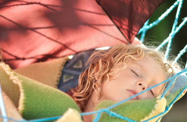 Ρουτίνα ύπνου: Πώς θα την διατηρήσει το παιδί στις διακοπές; | imommy.gr