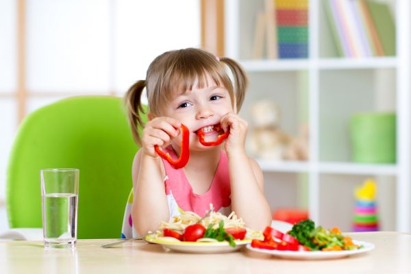 Οι τροφές που θα ανακουφίσουν το παιδί από την δυσκοιλιότητα | imommy.gr