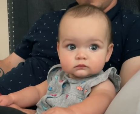 Viral βίντεο: Όταν η πρώτη λέξη του μωρού είναι… «μπαμπάς» | imommy.gr
