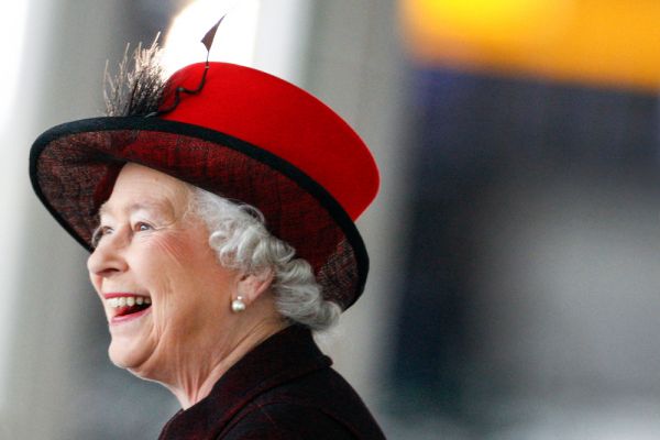 Βασίλισσα Ελισάβετ: Την αποχαιρετούν με λαϊκό προσκύνημα στην Σκωτία | imommy.gr