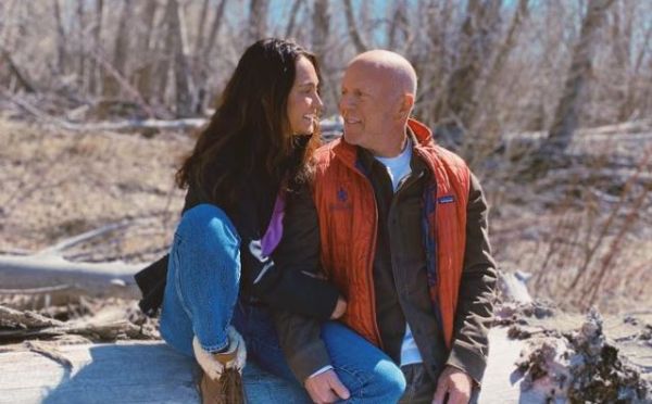 Ο Μπρους Γουίλις σε τρυφερές οικογενειακές του στιγμές – Δείτε το βίντεο | imommy.gr