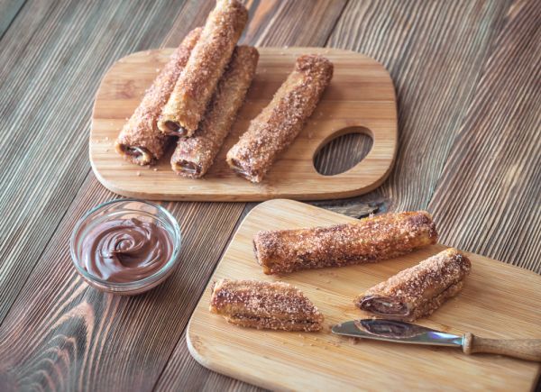 Λαχταριστά ρολάκια με επικάλυψη πραλίνα | imommy.gr