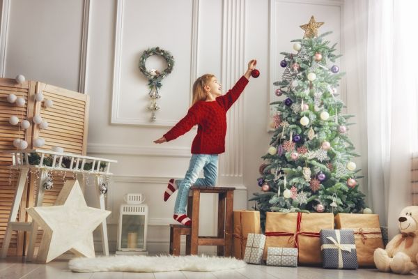 Χριστουγεννιάτικο δέντρο: 7 tips για τον πιο κομψό στολισμό | imommy.gr