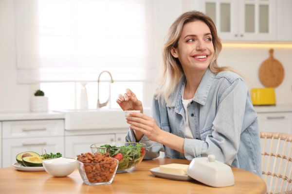 Μετά τον τοκετό: Διατροφή για ενέργεια και σωστή απώλεια βάρους | imommy.gr