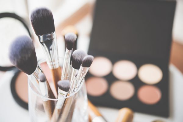 Μακιγιάζ: Τι περιλαμβάνει το σωστό make up kit για κάθε περίσταση | imommy.gr