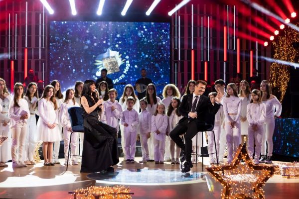 «Σπίτι με το MEGA»: Παραμονή Χριστουγέννων παρέα με Πάολα και Γιάννη Πλούταρχο | imommy.gr