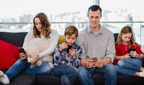 Οι συνέπειες της κακής επικοινωνίας στην οικογένεια | imommy.gr