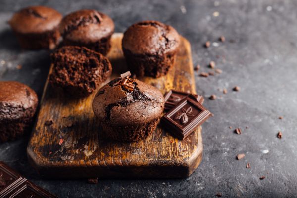 Φτιάχνουμε σοκολατένια cupcakes | imommy.gr