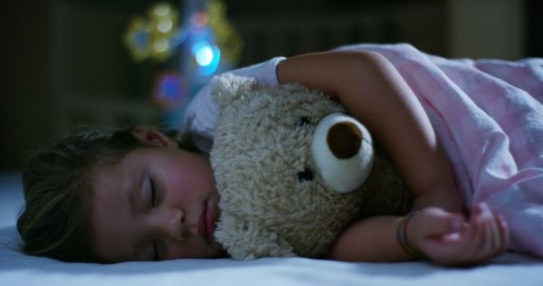 Ανήσυχος ύπνος: Πώς να κάνετε το παιδί να μείνει στο κρεβάτι του | imommy.gr