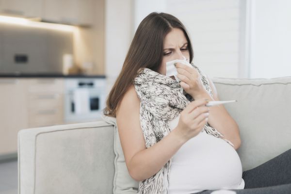 Εγκυμοσύνη- Άραγε το μωρό σας καταλαβαίνει ότι είστε άρρωστη; | imommy.gr