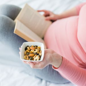 Ξηροί καρποί: Είναι ασφαλές να τρώμε κατά τη διάρκεια της εγκυμοσύνης;