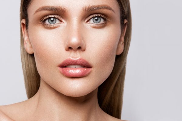 Φρύδια: Πώς θα γίνουν πιο πυκνά; | imommy.gr