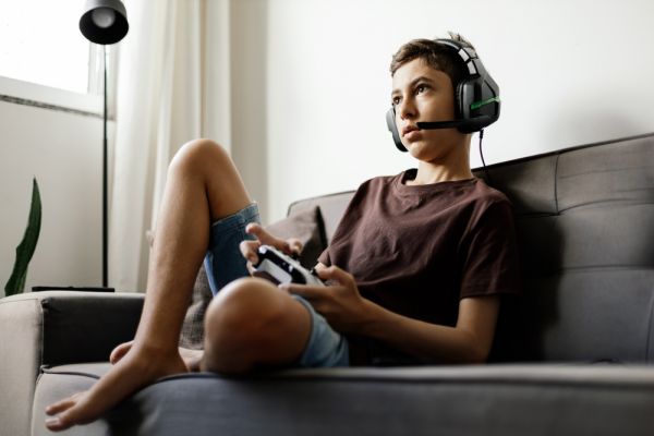 Παιδιά: Κάνουν κακό τελικά τα video games; | imommy.gr