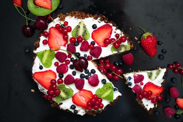 Γλυκιά πίτσα με φρέσκα φρούτα | imommy.gr