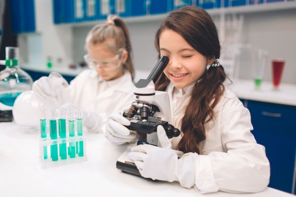 Παιδιά: Πώς θα μεγαλώσετε μελλοντικούς επιστημόνες | imommy.gr