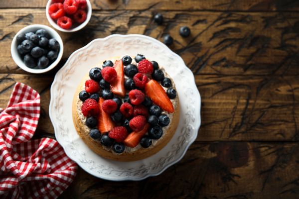 Καλοκαιρινό κέικ φρούτων | imommy.gr