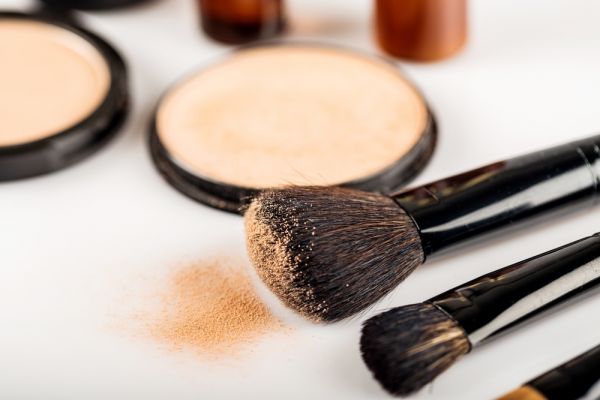 Μπρόνζερ: Μήπως χρησιμοποιείτε την λάθος απόχρωση; | imommy.gr