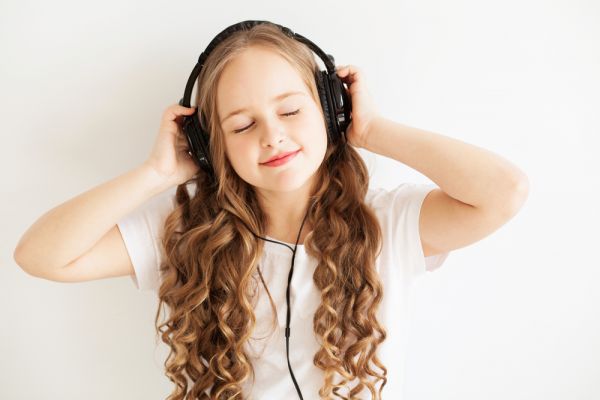 Μουσικά παιχνίδια που τονώνουν τη δημιουργικότητα των παιδιών | imommy.gr