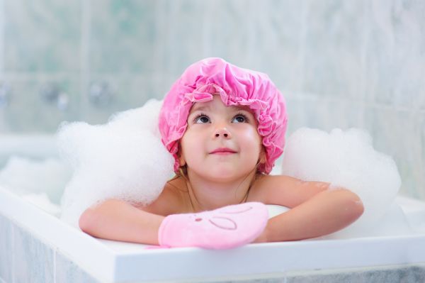 3 τρόποι για να μάθετε στα παιδιά να καθαρίζουν τα αυτάκια τους | imommy.gr