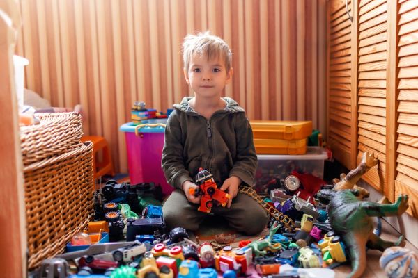 Παιδιά: Πώς τα πολλά παιχνίδια επηρεάζουν το μέλλον τους; | imommy.gr