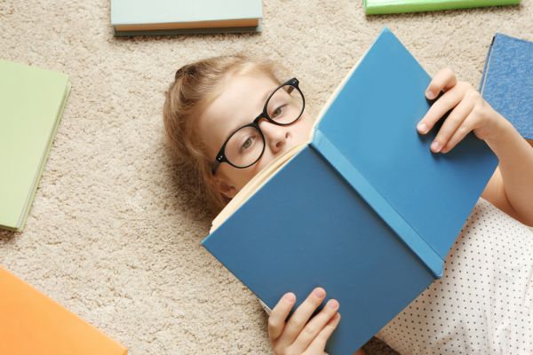 Παιδί: Πώς θα αρχίσει πάλι να διαβάζει; | imommy.gr