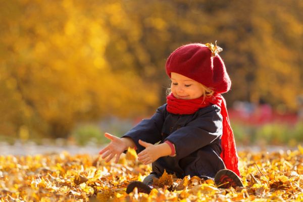 Μωρά του Νοεμβρίου: Τι κάνει τα παιδιά που γεννιούνται αυτόν το μήνα να ξεχωρίζουν; | imommy.gr