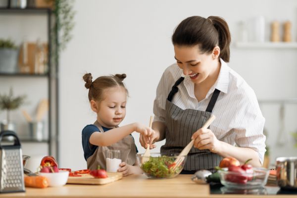 Διατροφή παιδιού: Ποιο μέταλλο δεν πρέπει να λείπει από το πιάτο του | imommy.gr