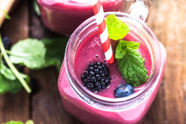 Γρήγορο smoothie με γιαούρτι και φρούτα | imommy.gr
