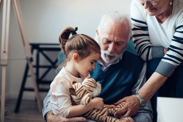 Γιαγιά και παππούς: Γιατί πρέπει να τους επισκέπτεστε πιο συχνά | imommy.gr