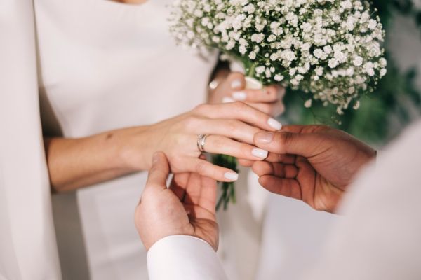 Γονείς: Αυτά είναι τα 6 στάδια του γάμου | imommy.gr