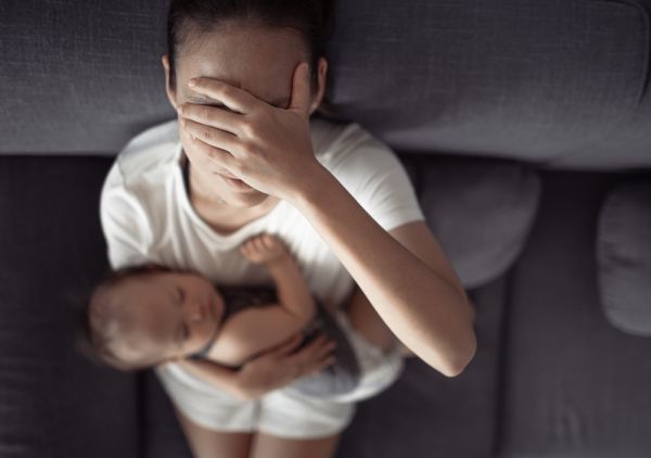 Περιγεννητική κατάθλιψη: Πώς θα την αναγνωρίσετε | imommy.gr