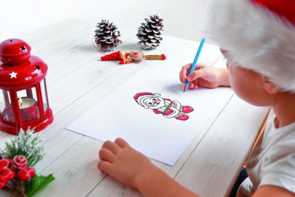 Παιδί: «Μαμά, υπάρχει Άγιος Βασίλης;» Τι απαντάμε; | imommy.gr