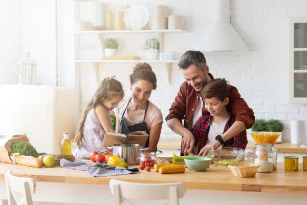 Οικογένεια: Μπορεί η ευτυχία να «κρύβεται» στο σπίτι σας; | imommy.gr