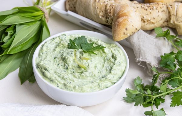 Ντιπ με σπανάκι, φέτα και άνηθο | imommy.gr
