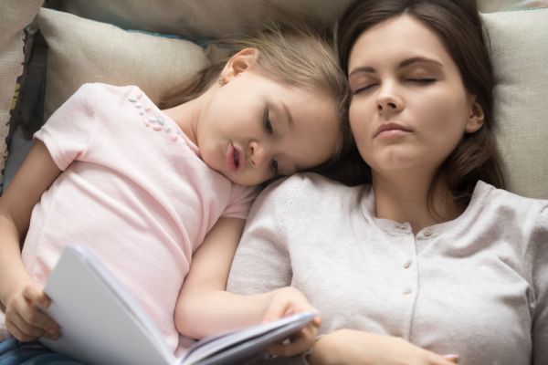 Άυπνοι γονείς: Τα σημάδια ότι δεν κοιμάστε αρκετά | imommy.gr