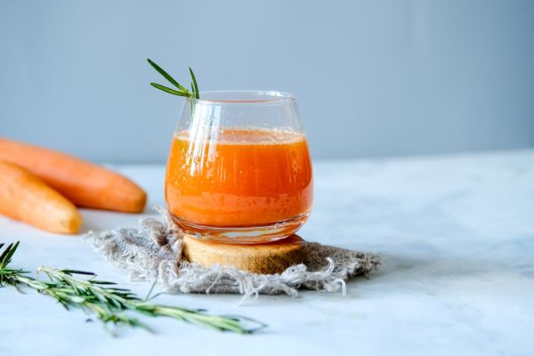 Χυμός με καρότο, μανταρίνι και ανανά | imommy.gr