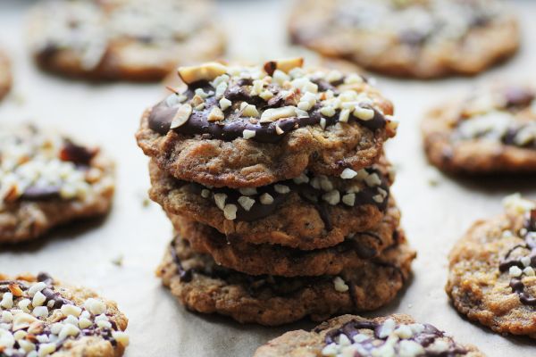 Μπισκότα βρώμης με μαύρη σοκολάτα και αμύγδαλο | imommy.gr
