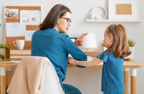 Γονείς: Τι κάνουμε όταν το παιδί δοκιμάζει τις αντοχές μας; | imommy.gr